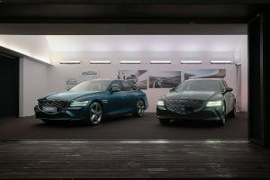Ceer Exobot sedan