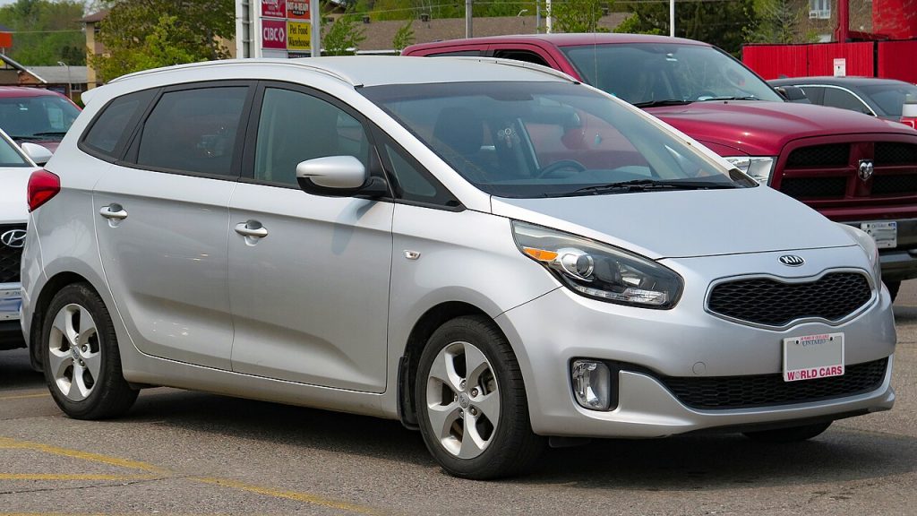 Kia Carens automatic variants
